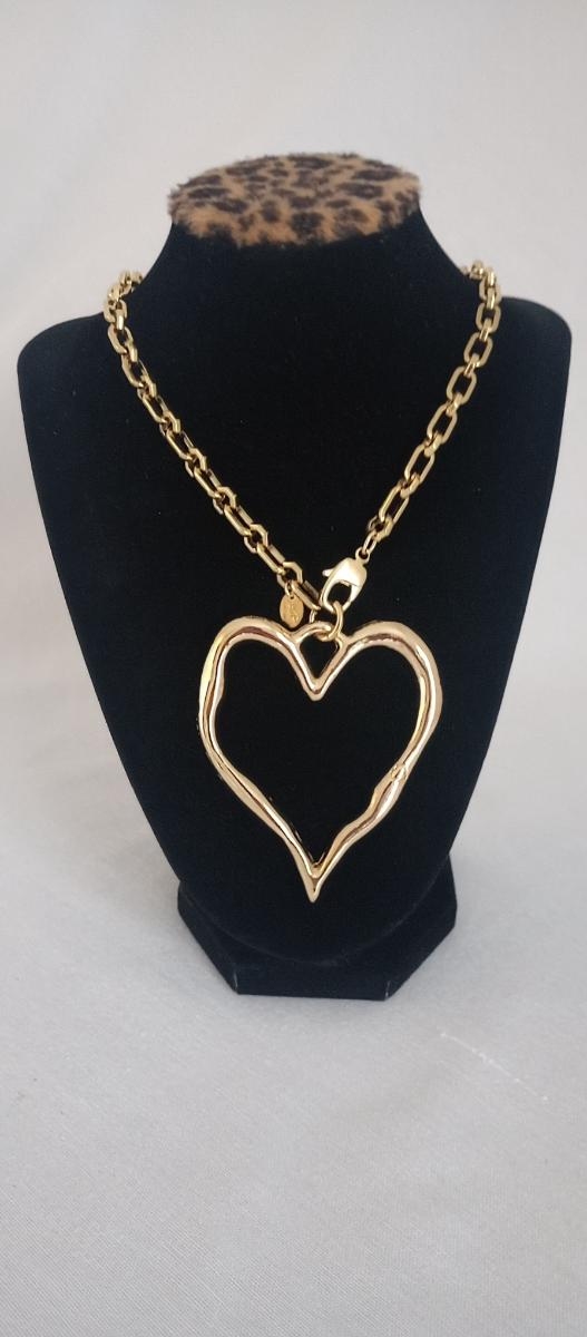 Cadena de Corazón Vacio